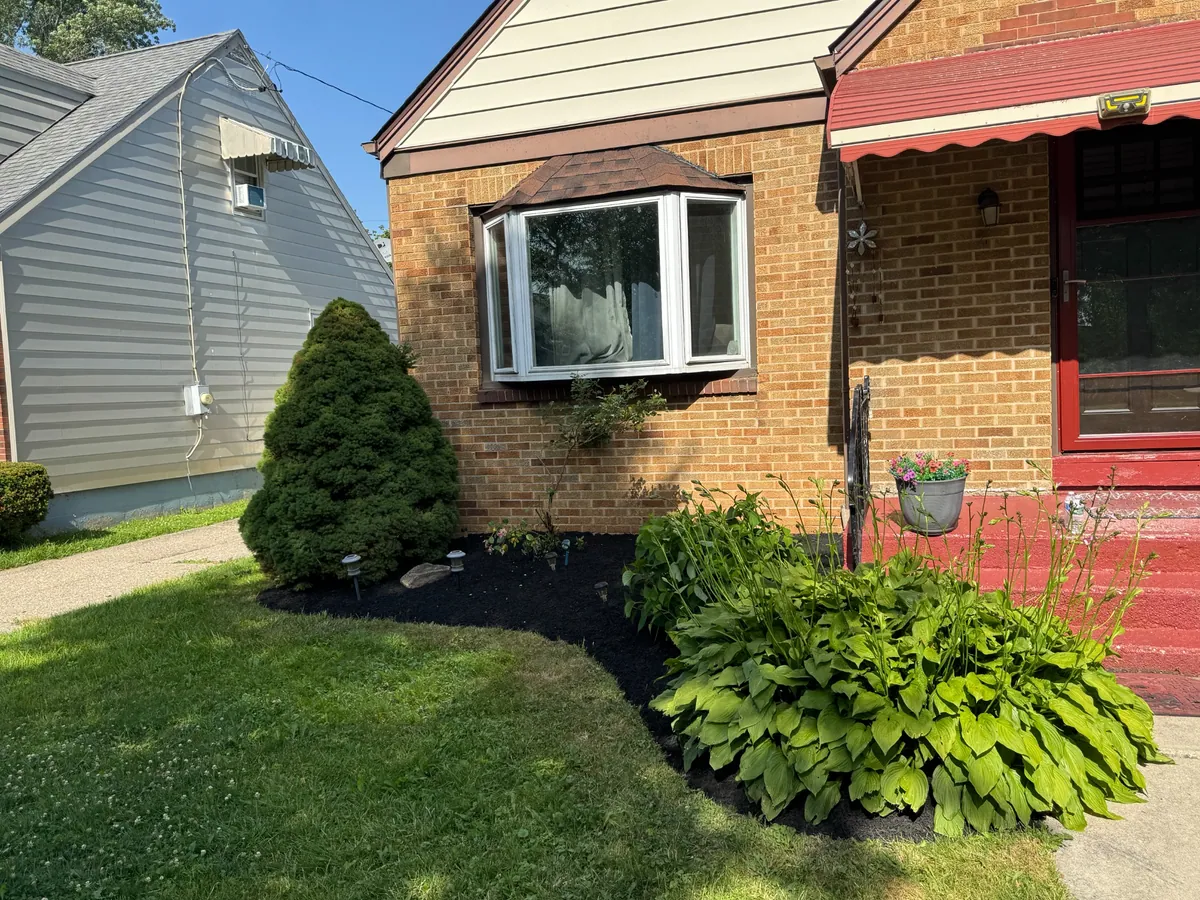 Landscaping service example: Front Garden Bed Landscaping in Buffalo, NY